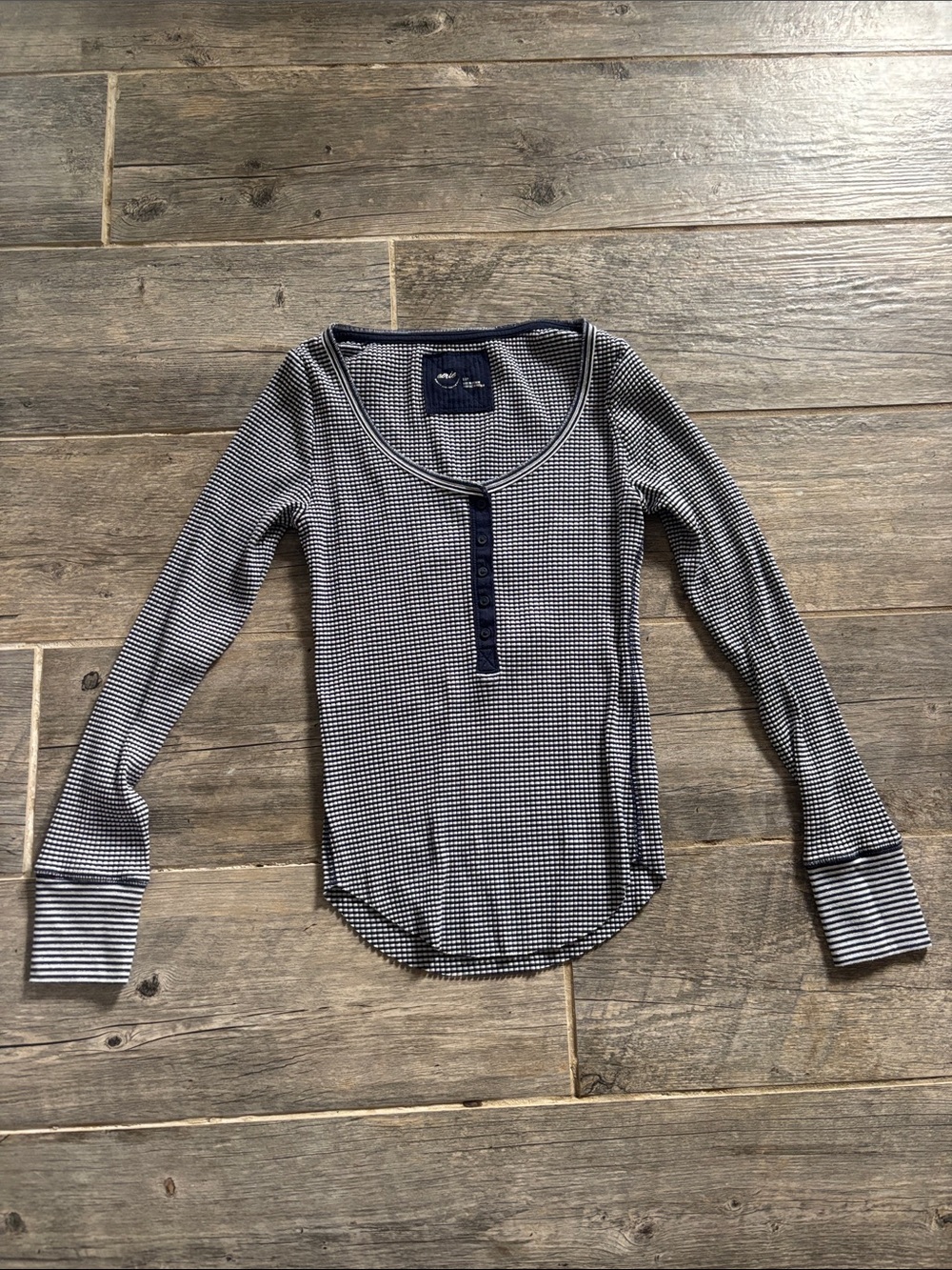 aerie Navy & White Micro-Stripe Henley Top